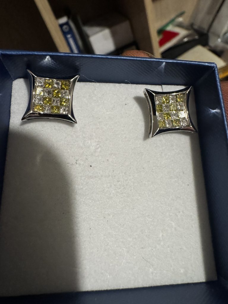 14k White Gold Natural Diamond Earrings